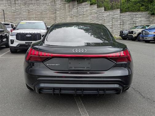 2022 Audi e-tron GT Premium Plus