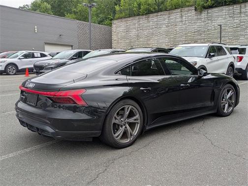 2022 Audi e-tron GT Premium Plus