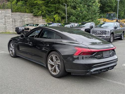 2022 Audi e-tron GT Premium Plus