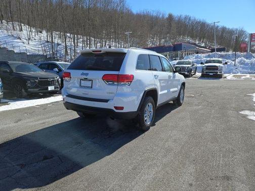 2019 Jeep Grand Cherokee Laredo