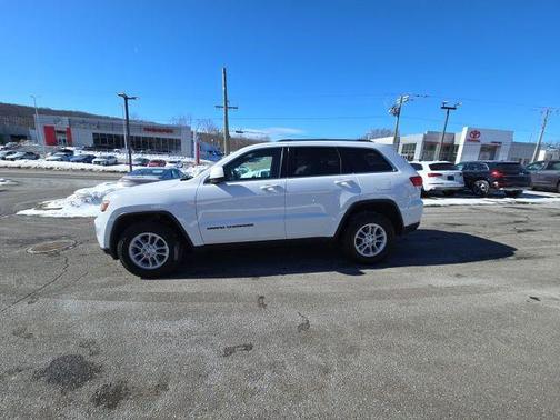 2019 Jeep Grand Cherokee Laredo