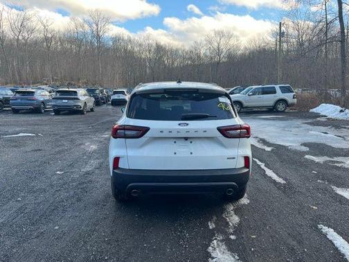 2026 Ford Escape ST-Line Select