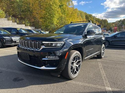 2023 Jeep Grand Cherokee Summit