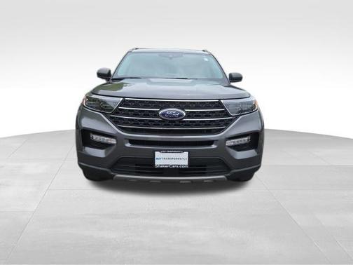 CARBONIZED GRAY METALLIC 2023 Ford Explorer XLT
