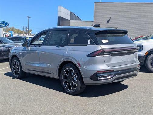 2025 Lincoln Nautilus Reserve