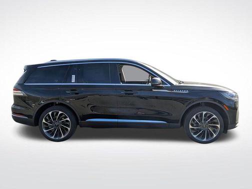 2025 Lincoln Aviator Reserve AWD