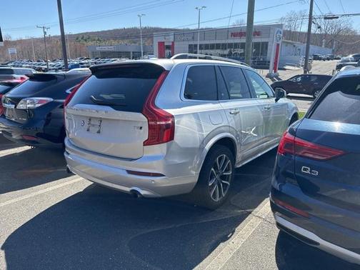 2018 Volvo XC90 T5 Momentum