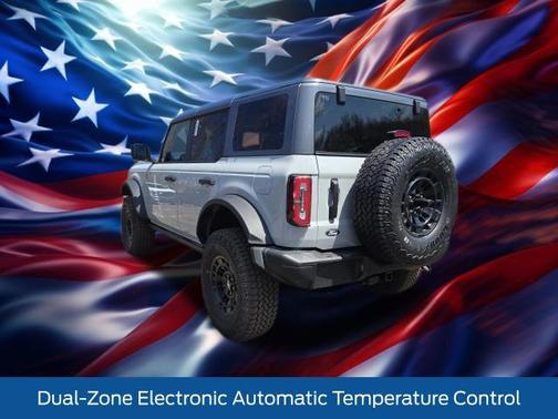 AVALANCHE GRAY 2026 Ford Bronco Badlands