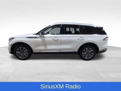2023 Lincoln Aviator Standard AWD