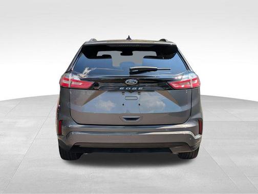 2022 Ford Edge ST Line