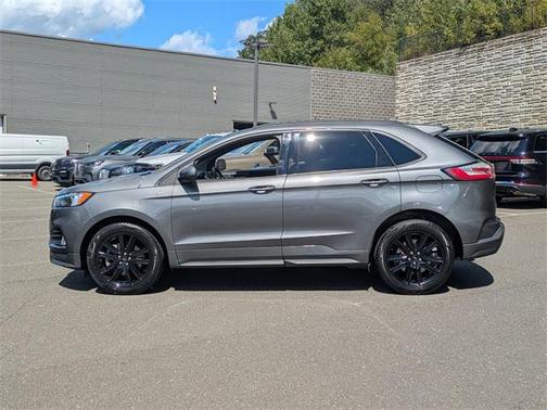 2022 Ford Edge ST Line