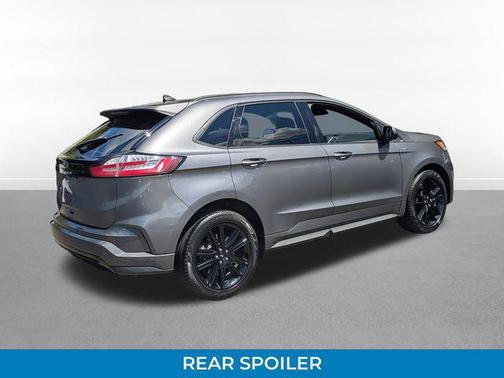 2022 Ford Edge ST Line