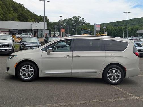 2020 Chrysler Pacifica Limited