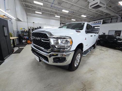 2024 RAM 3500 Big Horn Crew Cab 4x4 8' Box