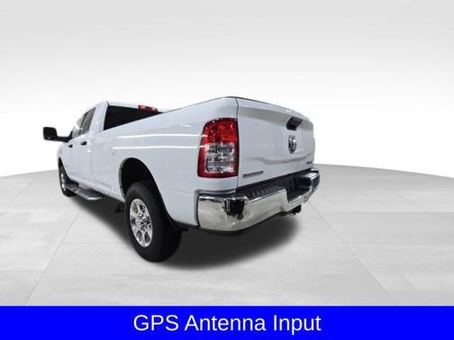 2024 RAM 3500 Big Horn Crew Cab 4x4 8' Box