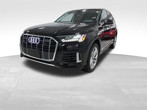 2023 Audi Q7 55 Premium Plus