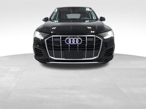 2023 Audi Q7 55 Premium Plus