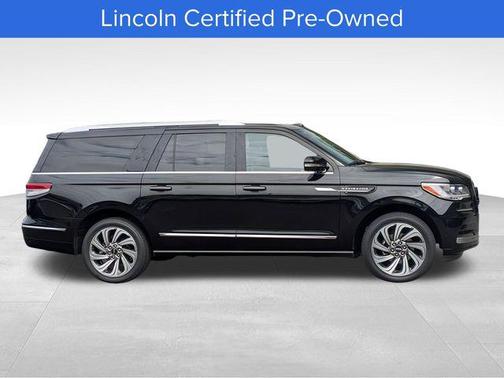 2024 Lincoln Navigator Premiere