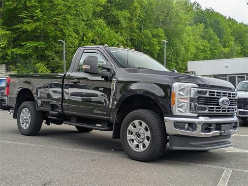 2023 Ford F-350 XLT
