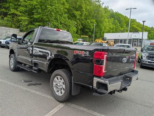 2023 Ford F-350 XLT
