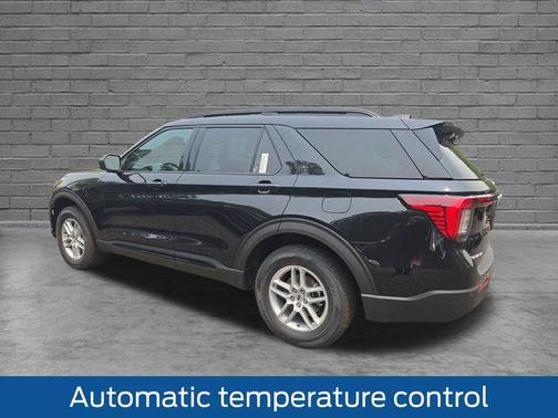 AGATE BLACK METALLIC 2026 Ford Explorer Active