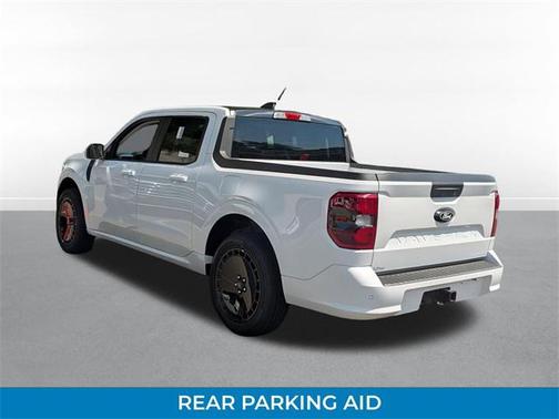 2025 Ford Maverick Lobo Standard