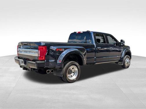 2022 Ford F-450 Platinum