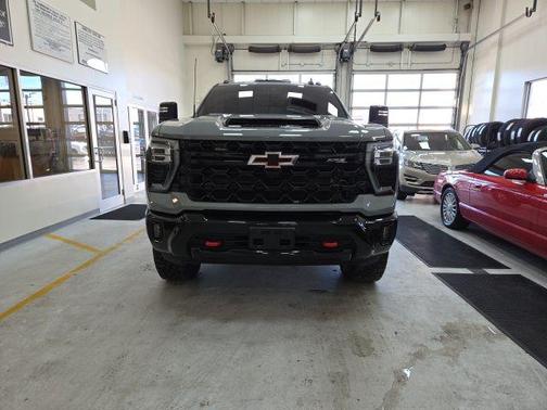 2024 Chevrolet Silverado 2500 4WD Crew Cab Standard Bed ZR2