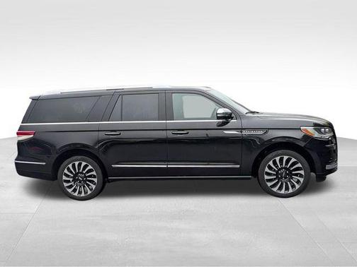 2024 Lincoln Navigator Black Label