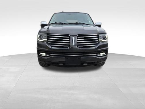 2016 Lincoln Navigator Select