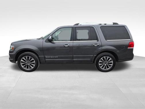 2016 Lincoln Navigator Select