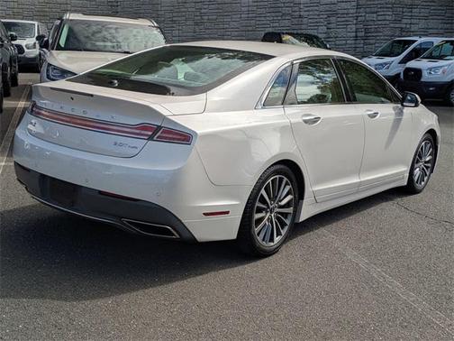 2017 Lincoln MKZ Base