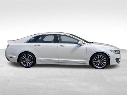 2017 Lincoln MKZ Base