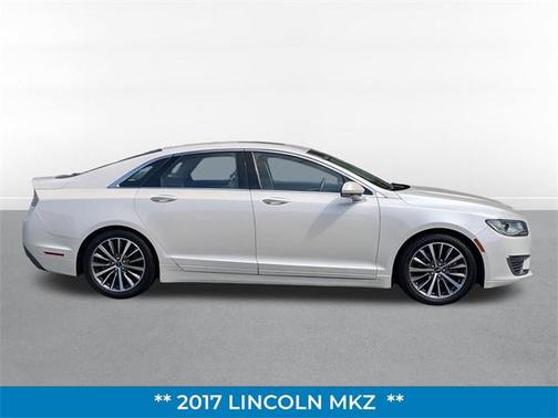 2017 Lincoln MKZ Base