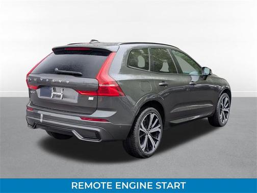 2022 Volvo XC60 Recharge Plug-In Hybrid T8 R-Design