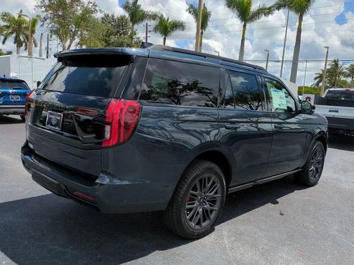 2025 Ford Expedition Platinum