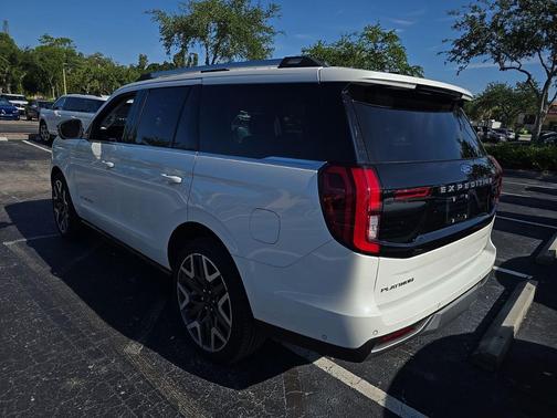 Star White Metallic Tri-Coat 2025 Ford Expedition Platinum