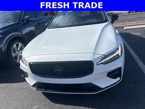 2024 Volvo S60 B5 Plus Black Edition