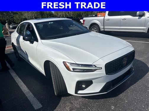 2024 Volvo S60 B5 Plus Black Edition