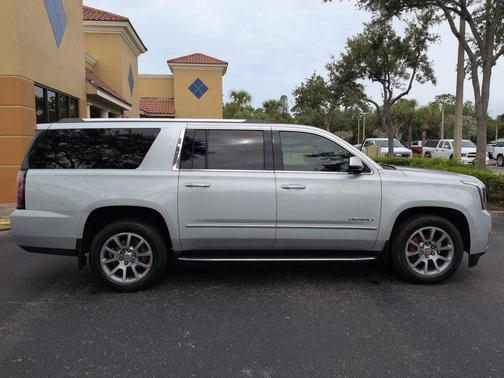 Quicksilver Metallic 2020 GMC Yukon XL Denali