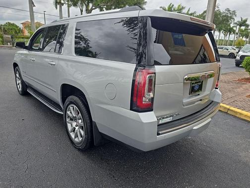 Quicksilver Metallic 2020 GMC Yukon XL Denali