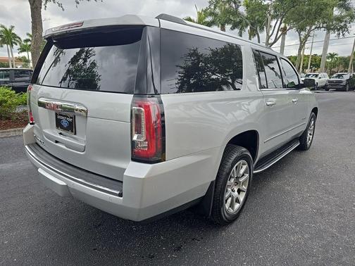 Quicksilver Metallic 2020 GMC Yukon XL Denali