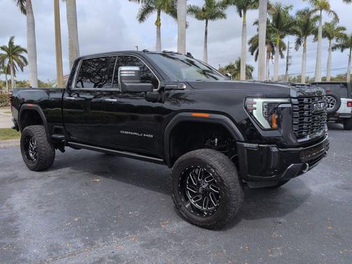 2024 GMC Sierra 2500 Denali Ultimate
