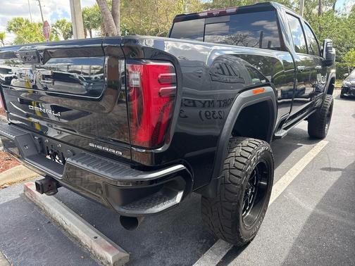 2024 GMC Sierra 2500 Denali Ultimate