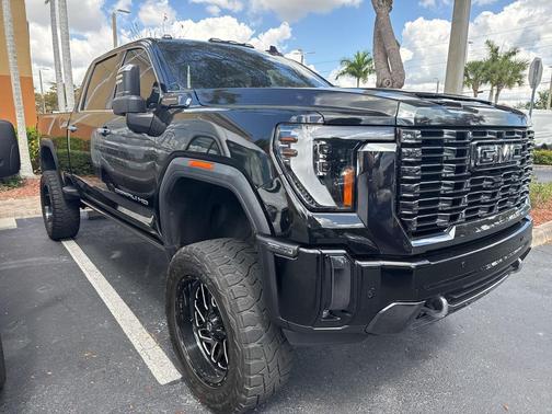 2024 GMC Sierra 2500 Denali Ultimate