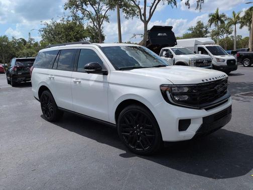 Star White Metallic Tri-Coat 2026 Ford Expedition Platinum
