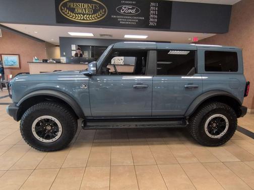 AZURE GRAY MET TRI-COAT 2025 Ford Bronco Outer Banks