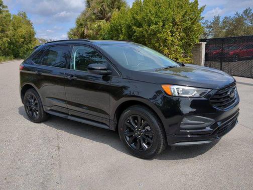 2024 Ford Edge SE