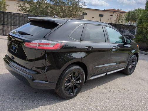 2024 Ford Edge SE
