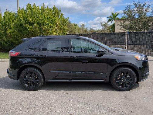 2024 Ford Edge SE